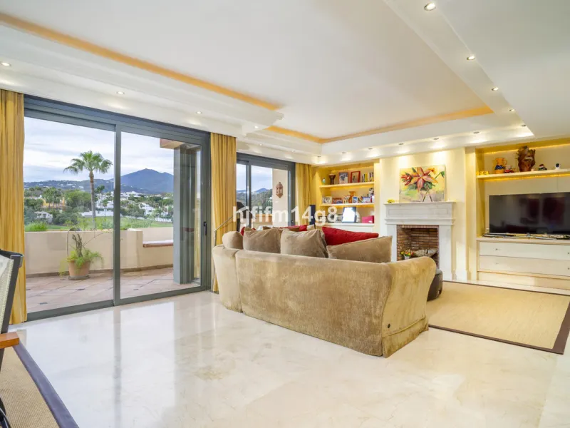This elegant two-bedroom duplex penthouse for sale in Lorcrigolf offers a unique opportunity to enjoy refined living in one of Nueva Andalucía's most sought-after residential areas. Originally designed as a three-bedroom property, it can easily be reconve