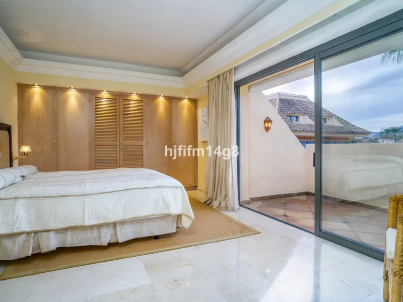 This elegant two-bedroom duplex penthouse for sale in Lorcrigolf offers a unique opportunity to enjoy refined living in one of Nueva Andalucía's most sought-after residential areas. Originally designed as a three-bedroom property, it can easily be reconve