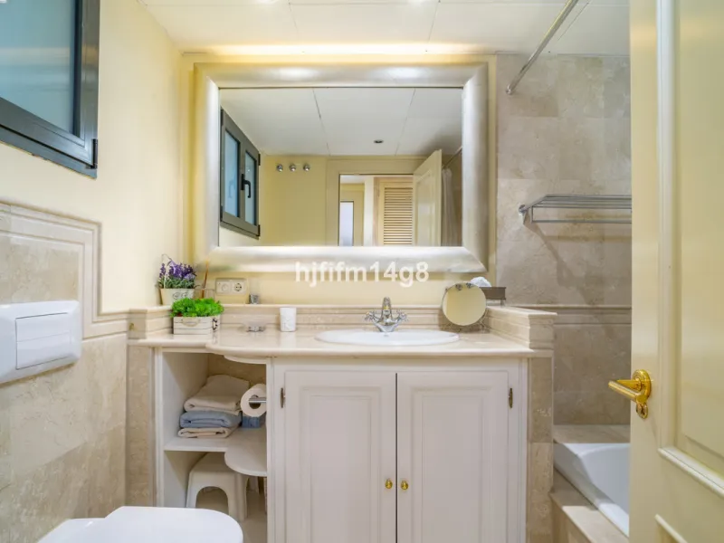 This elegant two-bedroom duplex penthouse for sale in Lorcrigolf offers a unique opportunity to enjoy refined living in one of Nueva Andalucía's most sought-after residential areas. Originally designed as a three-bedroom property, it can easily be reconve