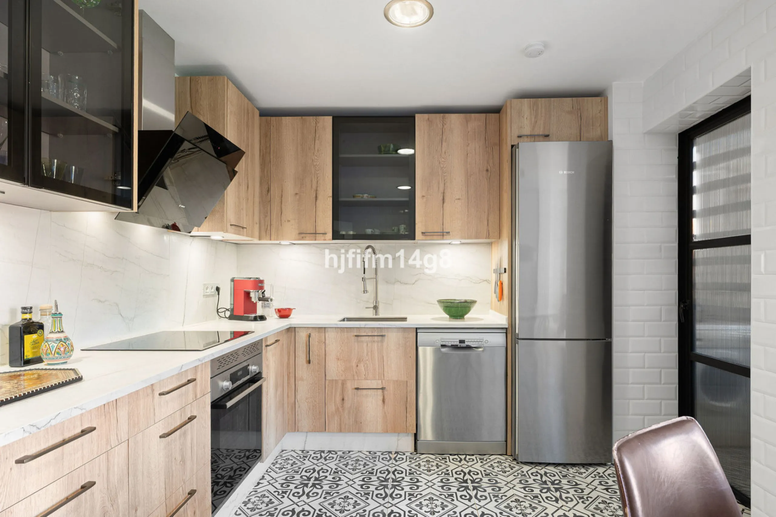 Location, location, location! Look no further — the sought-after Las Adelfas complex is one of the most desirable communities in the area, and we're delighted to present this charming 2-bedroom apartment perfectly positioned within the urbanisation.
