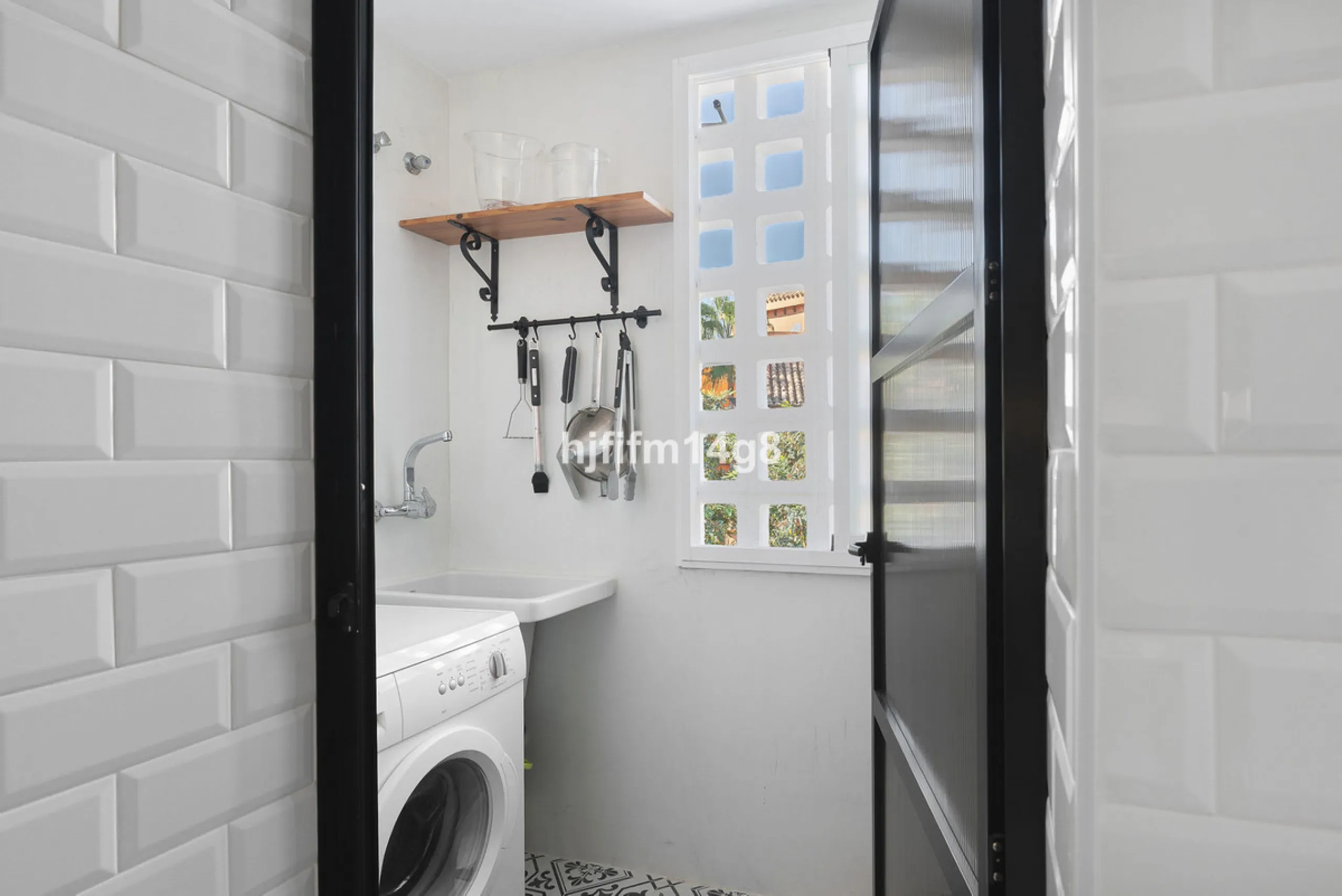 Location, location, location! Look no further — the sought-after Las Adelfas complex is one of the most desirable communities in the area, and we're delighted to present this charming 2-bedroom apartment perfectly positioned within the urbanisation.