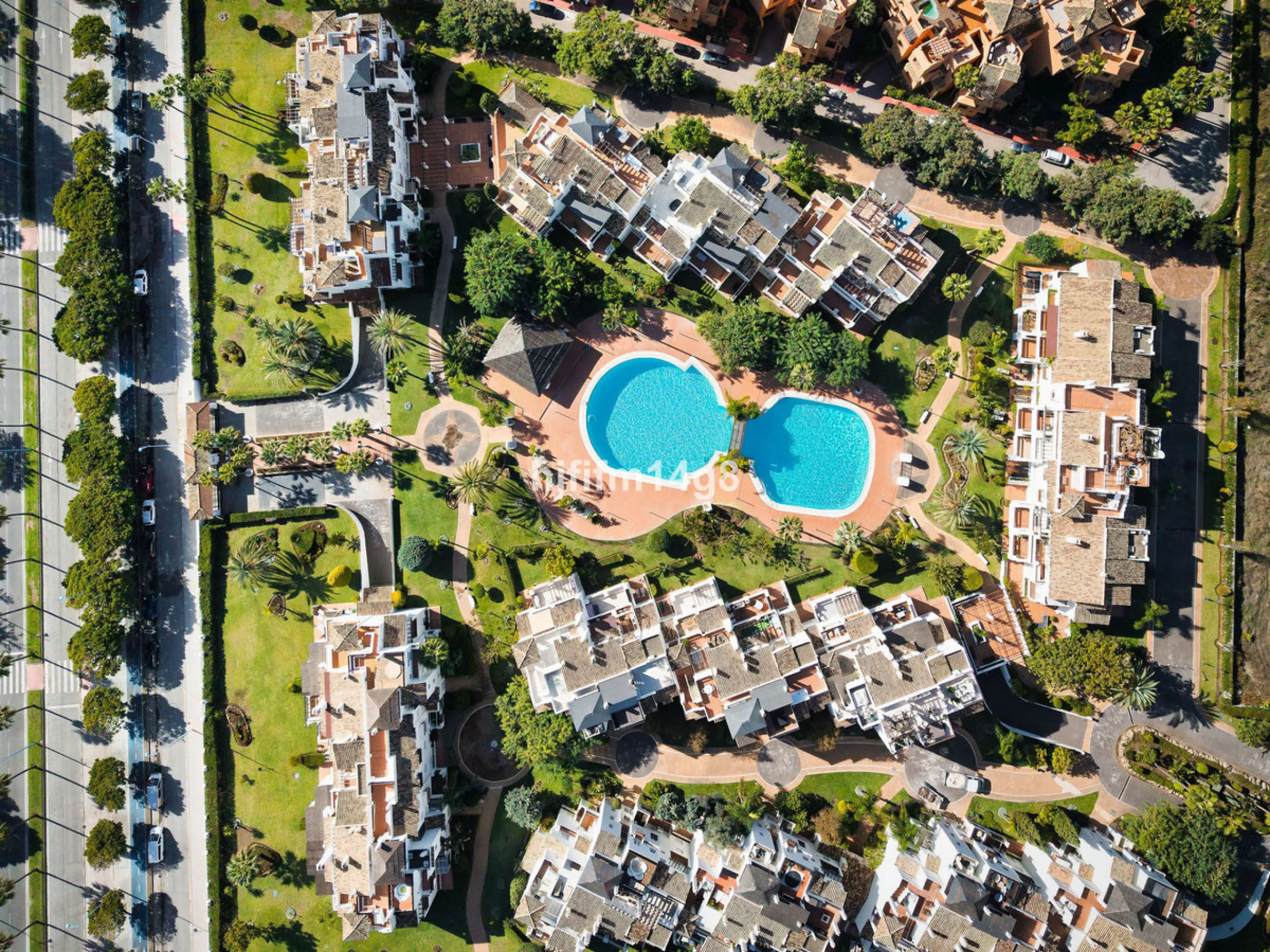 Location, location, location! Look no further — the sought-after Las Adelfas complex is one of the most desirable communities in the area, and we're delighted to present this charming 2-bedroom apartment perfectly positioned within the urbanisation.