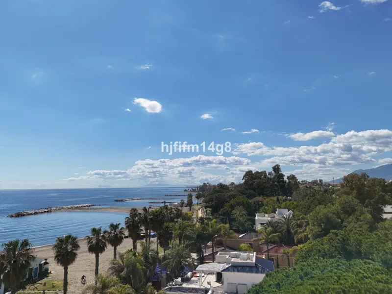 Apartment - Middle Floor Apartment в продаже в Marbella, Málaga. В доме 2 спален и 1 ванных комнат. Площадь дома 96 м²