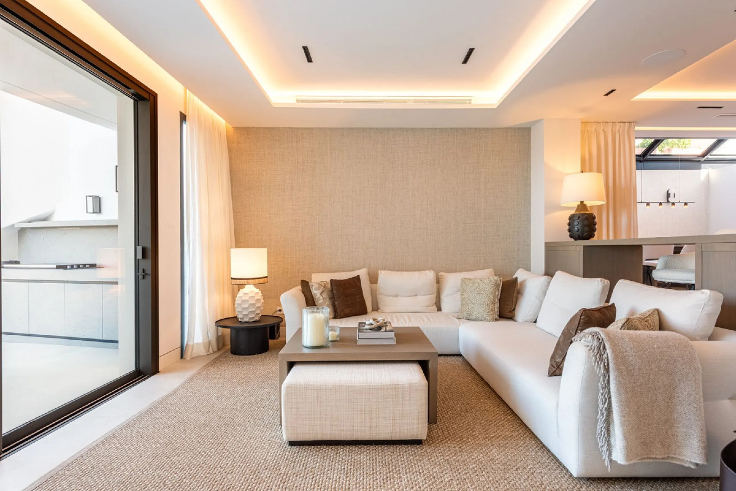 House - Townhouse в продаже в Marbella, Málaga. В доме 3 спален и 3 ванных комнат. Площадь дома 157 м²