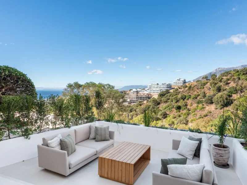 House - Townhouse в продаже в Marbella, Málaga. В доме 3 спален и 3 ванных комнат. Площадь дома 157 м²