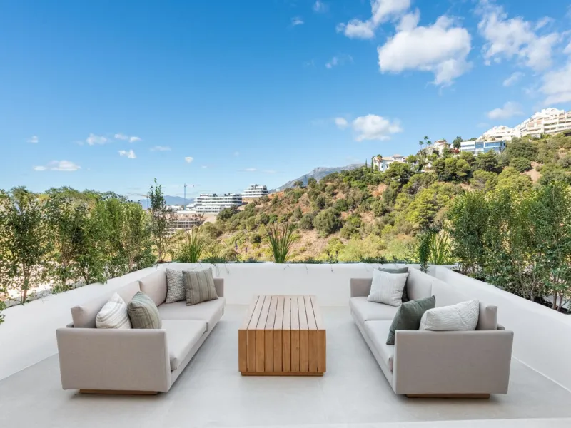 House - Townhouse в продаже в Marbella, Málaga. В доме 3 спален и 3 ванных комнат. Площадь дома 157 м²