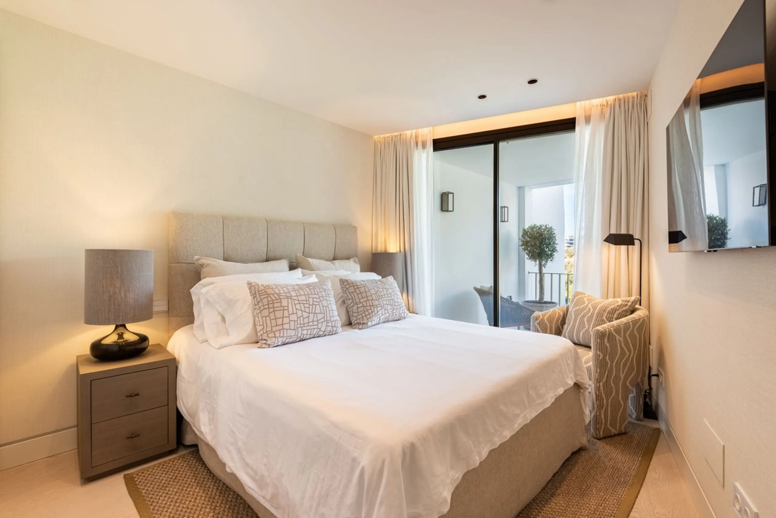 House - Townhouse в продаже в Marbella, Málaga. В доме 3 спален и 3 ванных комнат. Площадь дома 157 м²