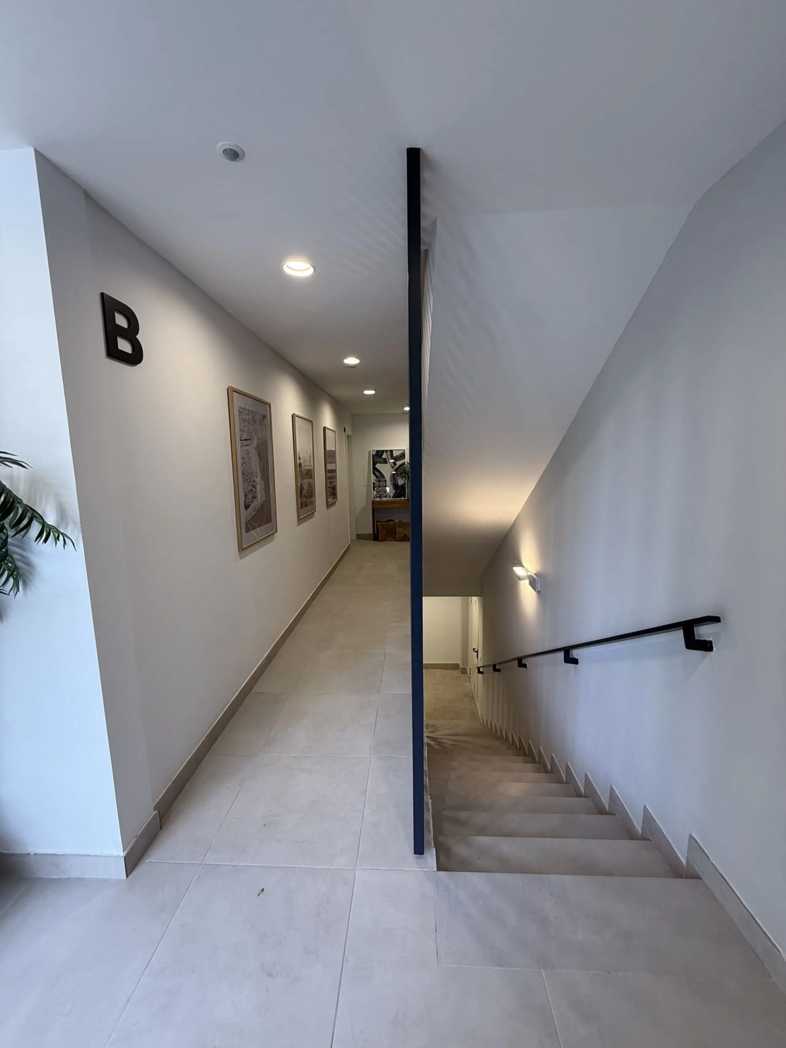 **Penthouse for Sale in Cancelada, Estepona - Your New Home Awaits**