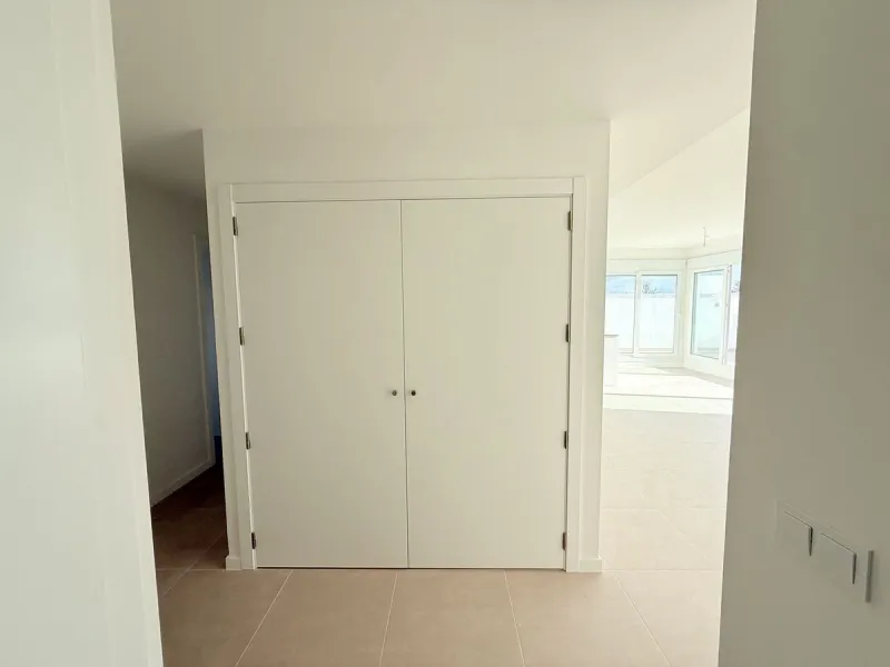 **Penthouse for Sale in Cancelada, Estepona - Your New Home Awaits**