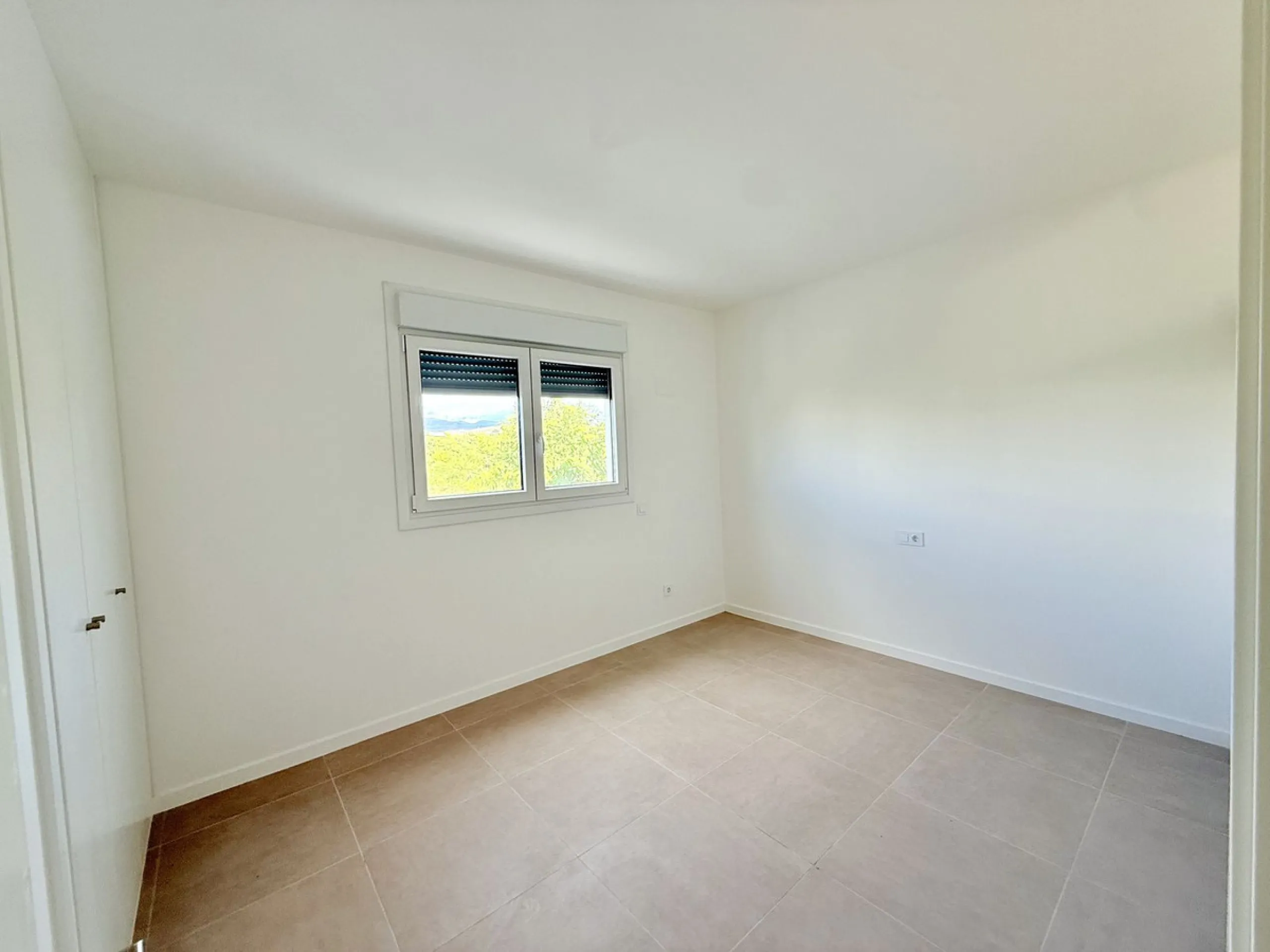 **Penthouse for Sale in Cancelada, Estepona - Your New Home Awaits**