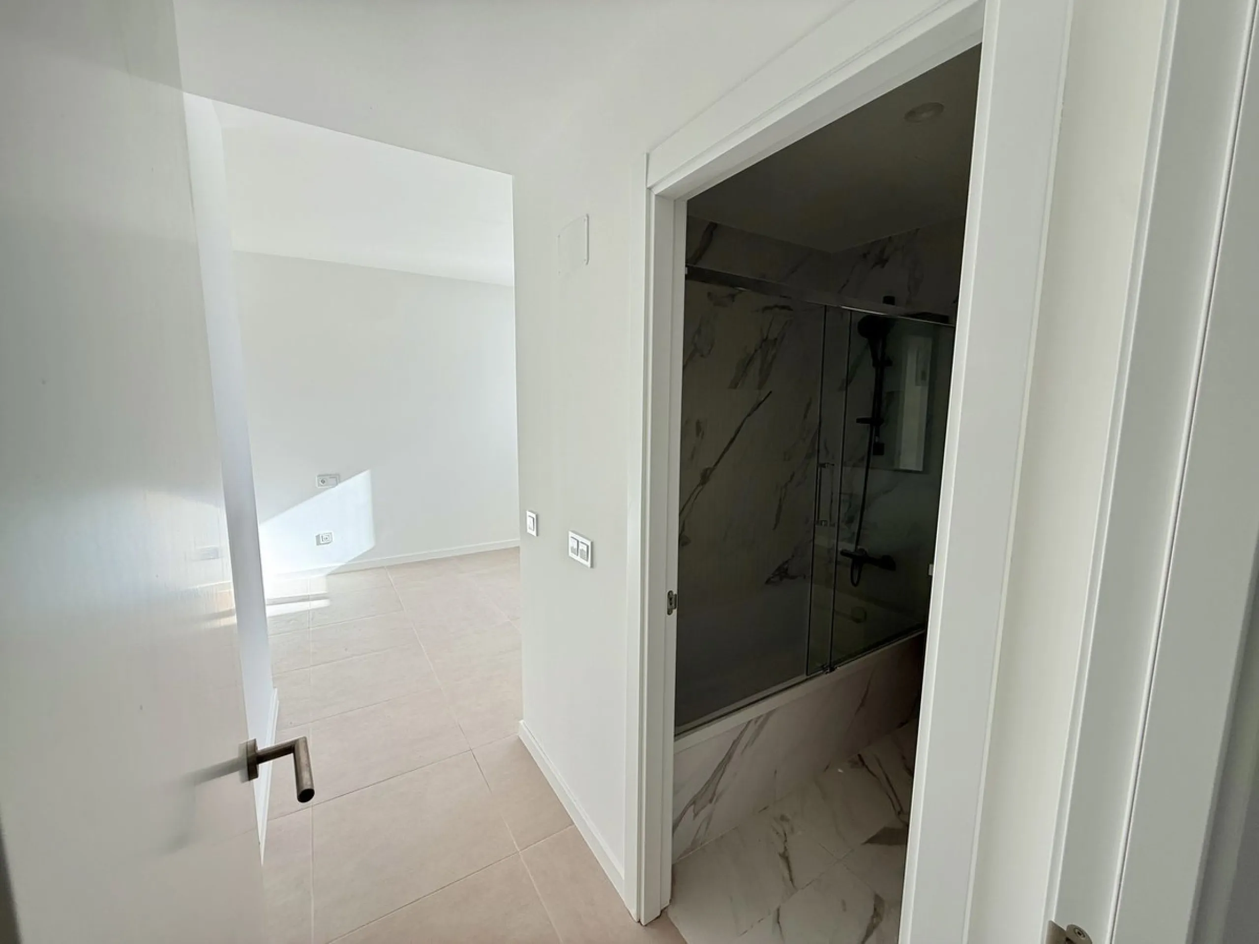 **Penthouse for Sale in Cancelada, Estepona - Your New Home Awaits**