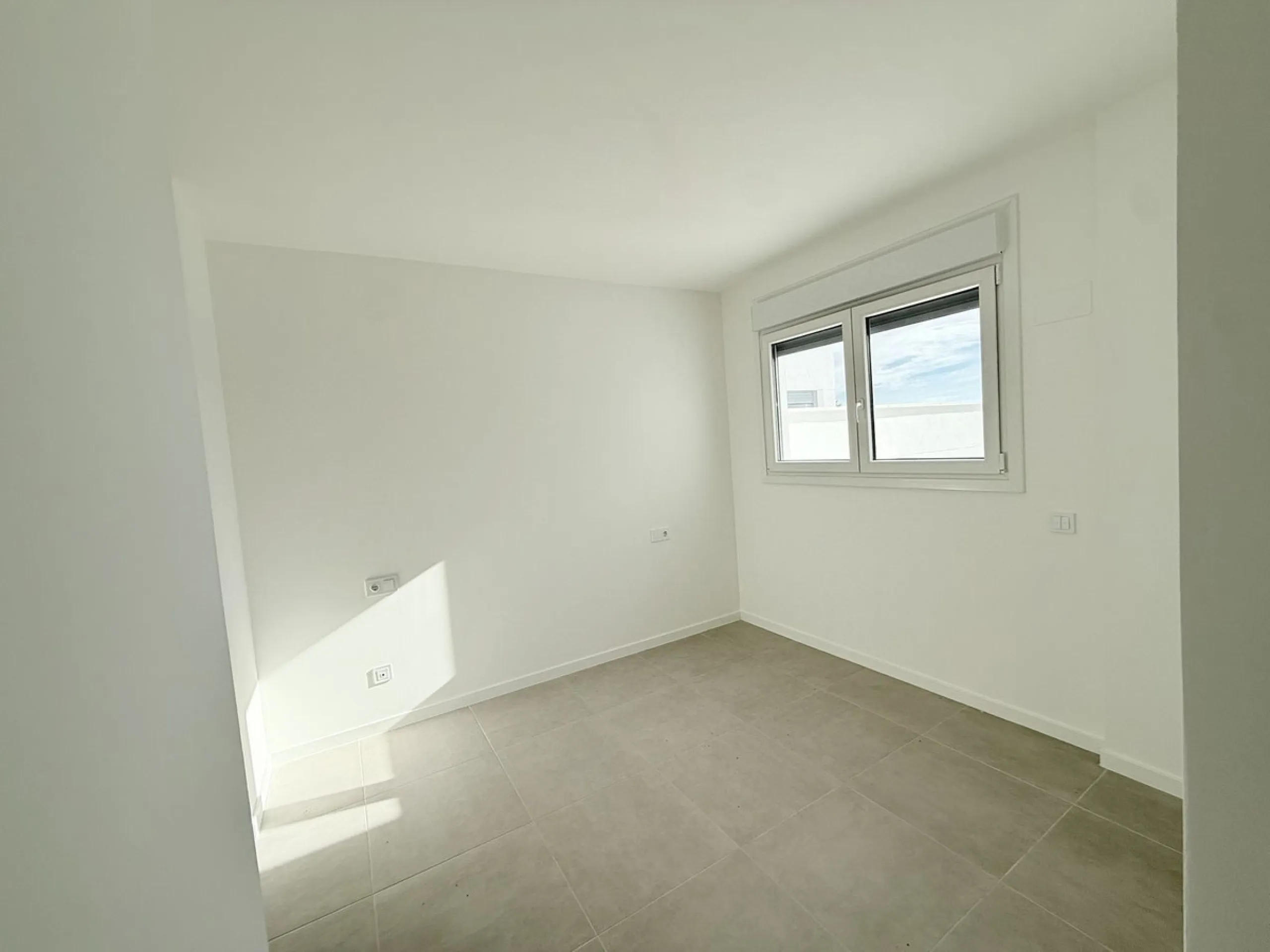 **Penthouse for Sale in Cancelada, Estepona - Your New Home Awaits**