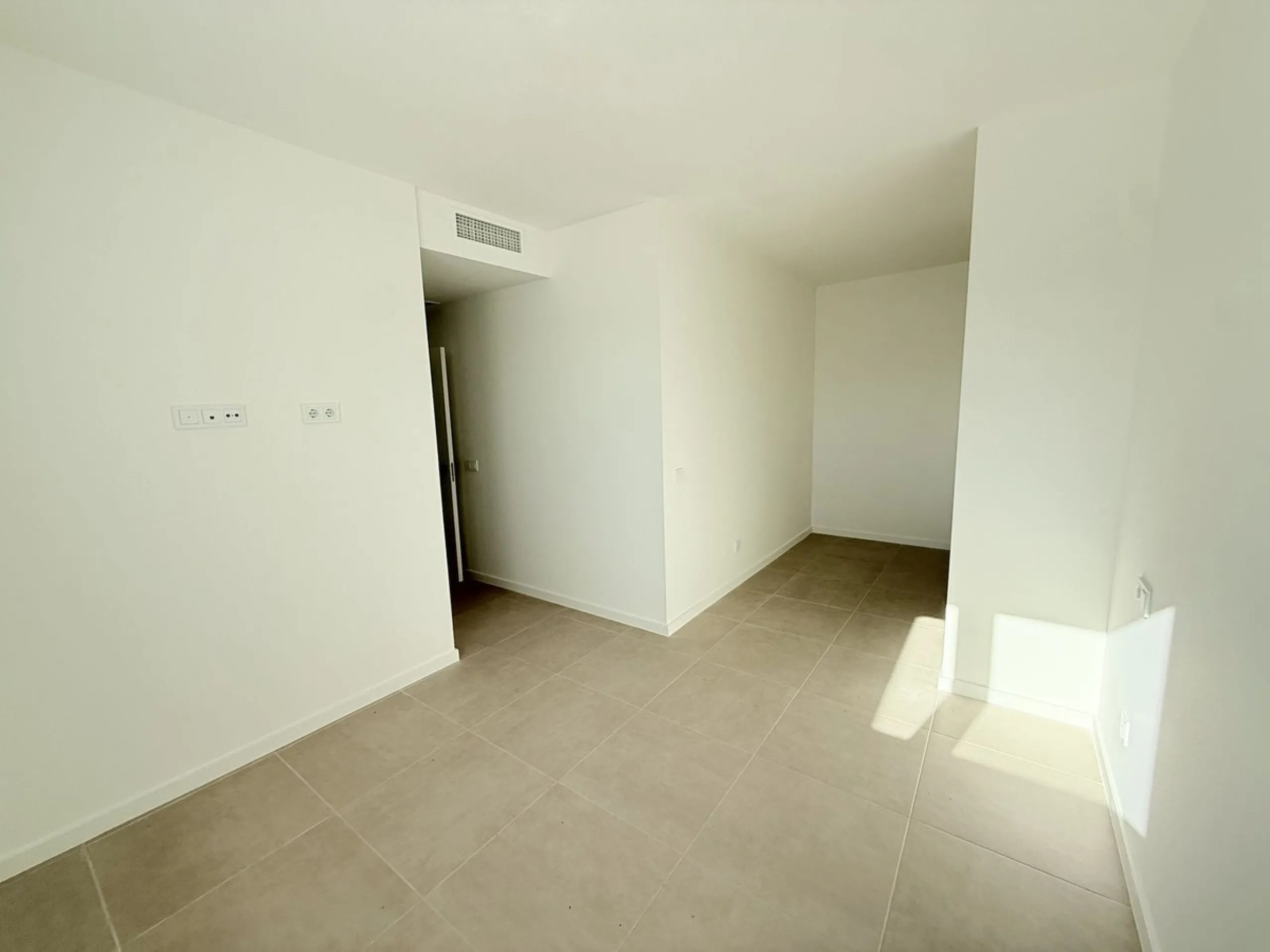 **Penthouse for Sale in Cancelada, Estepona - Your New Home Awaits**