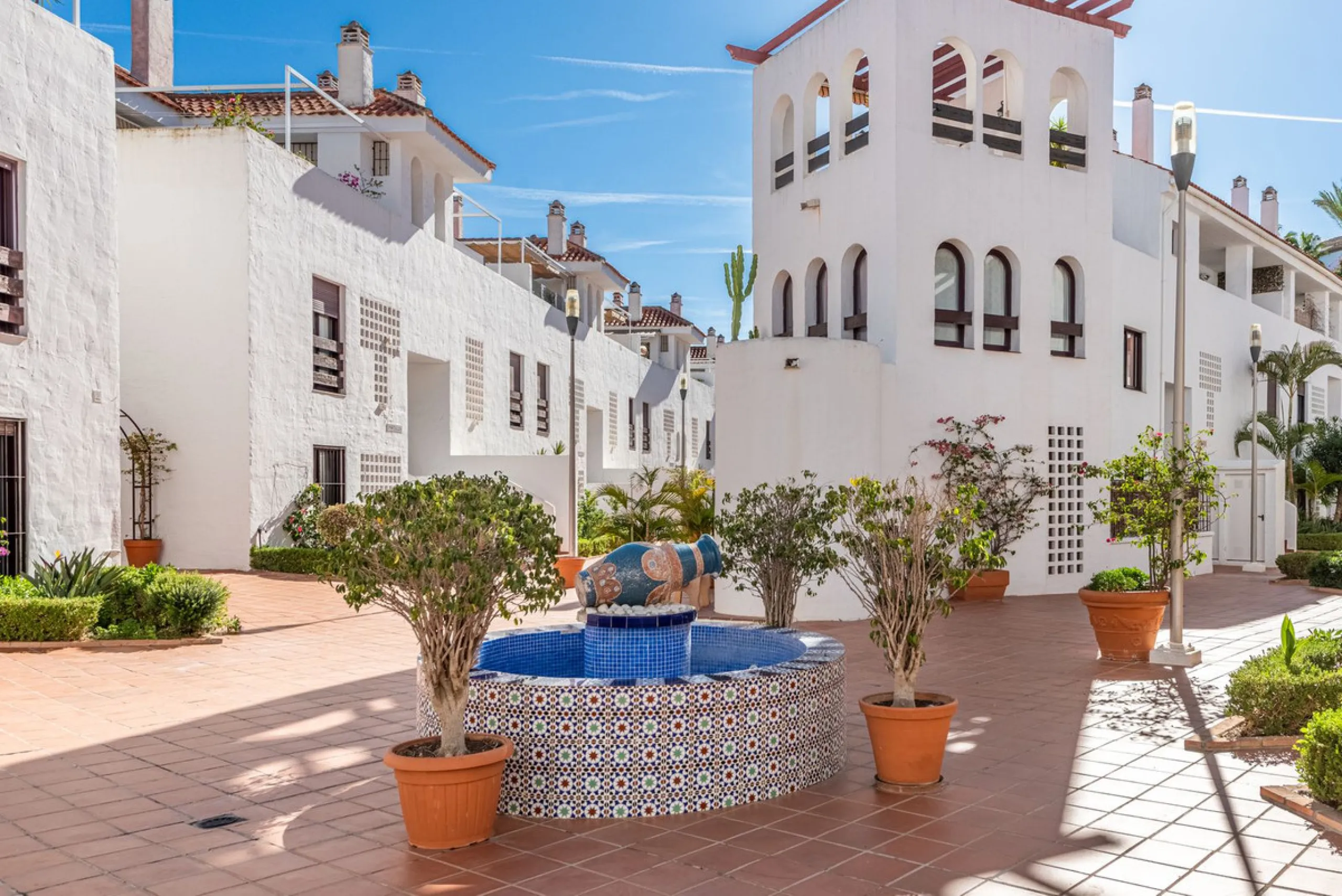 Stunning 3-Bedroom Corner Apartment in La Maestranza, Nueva Andalucía