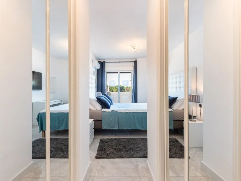 Stunning 3-Bedroom Corner Apartment in La Maestranza, Nueva Andalucía