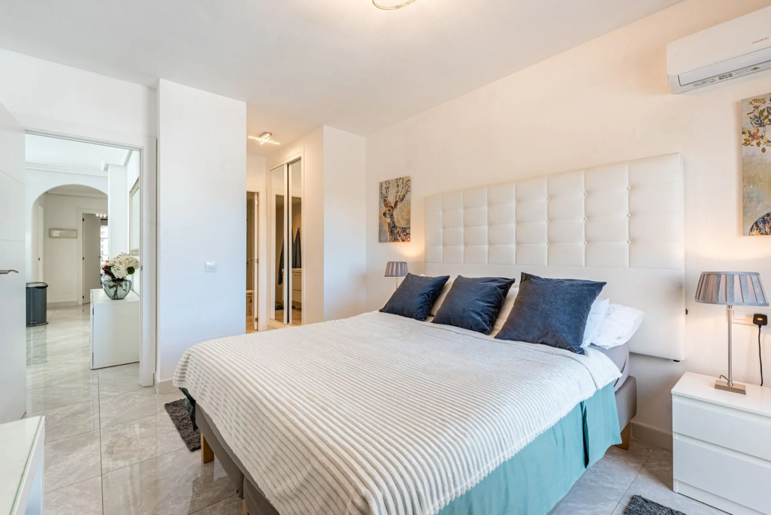 Stunning 3-Bedroom Corner Apartment in La Maestranza, Nueva Andalucía