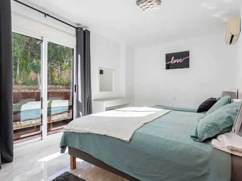 Stunning 3-Bedroom Corner Apartment in La Maestranza, Nueva Andalucía