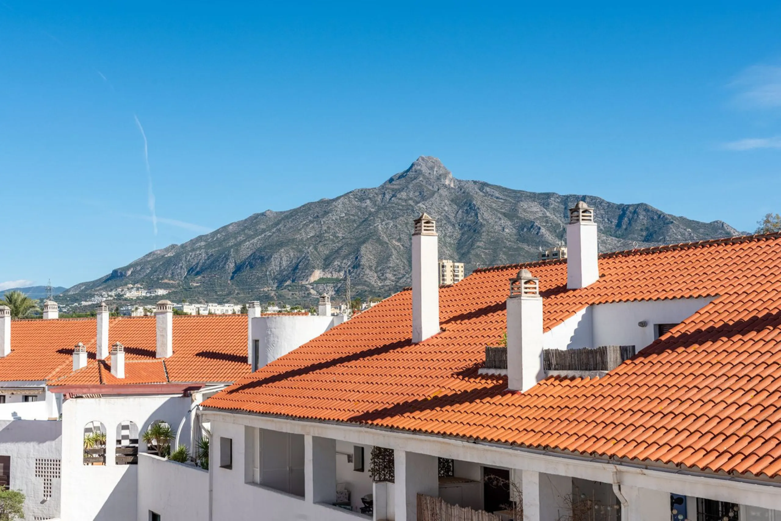 Stunning 3-Bedroom Corner Apartment in La Maestranza, Nueva Andalucía