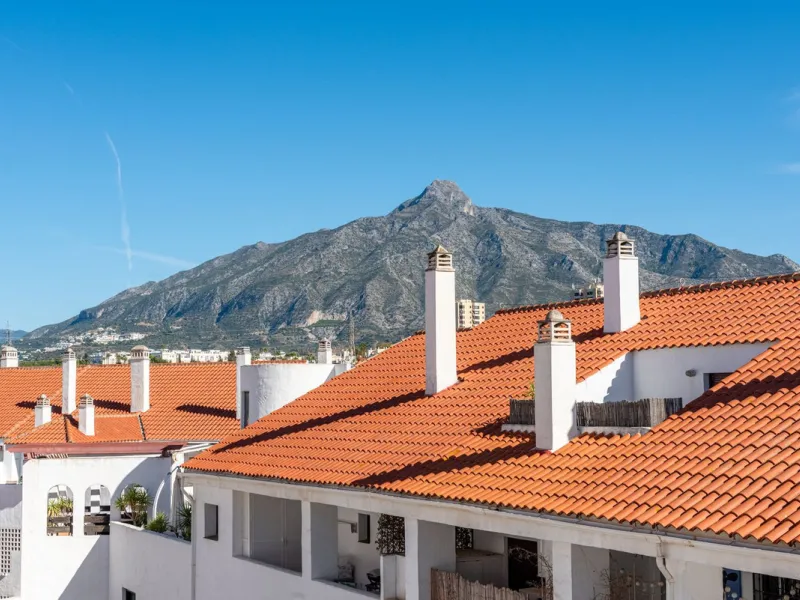 Stunning 3-Bedroom Corner Apartment in La Maestranza, Nueva Andalucía