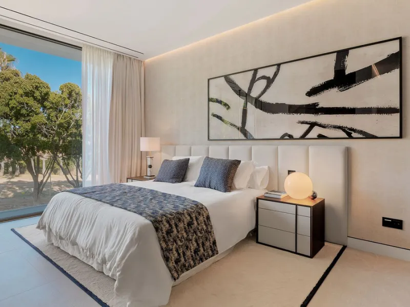 House - Semi-Detached House в продаже в Marbella, Málaga. В доме 4 спален и 5 ванных комнат. Площадь дома 693 м²