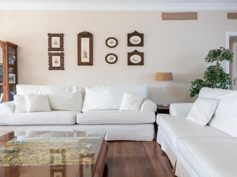 Immaculately presented 4 bedroom villa on the prestigious urbanisation of Mijas Golf.