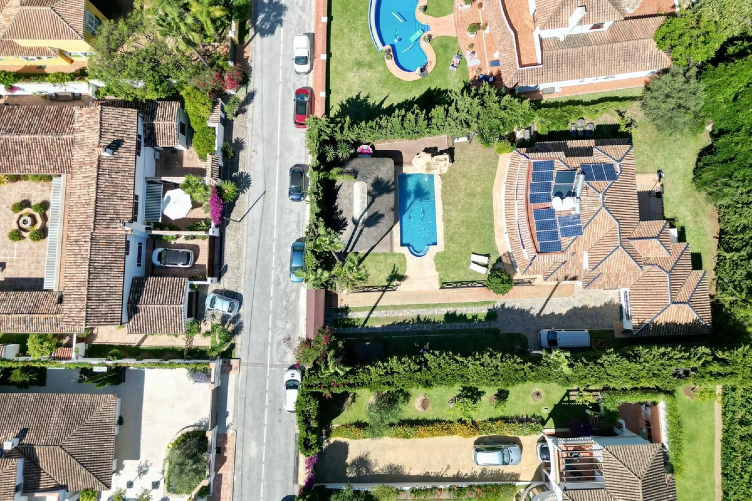 Immaculately presented 4 bedroom villa on the prestigious urbanisation of Mijas Golf.