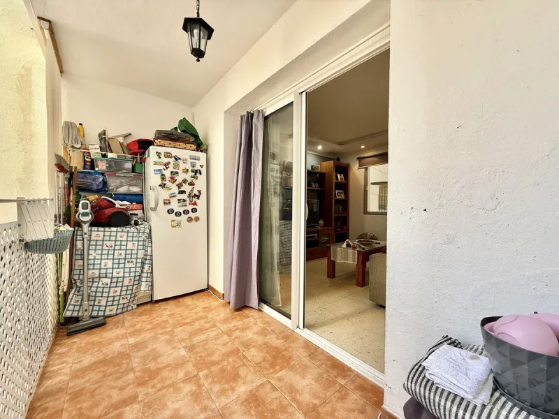 Apartment - Middle Floor Apartment в продаже в Marbella, Málaga. В доме 3 спален и 1 ванных комнат. Площадь дома 95 м²