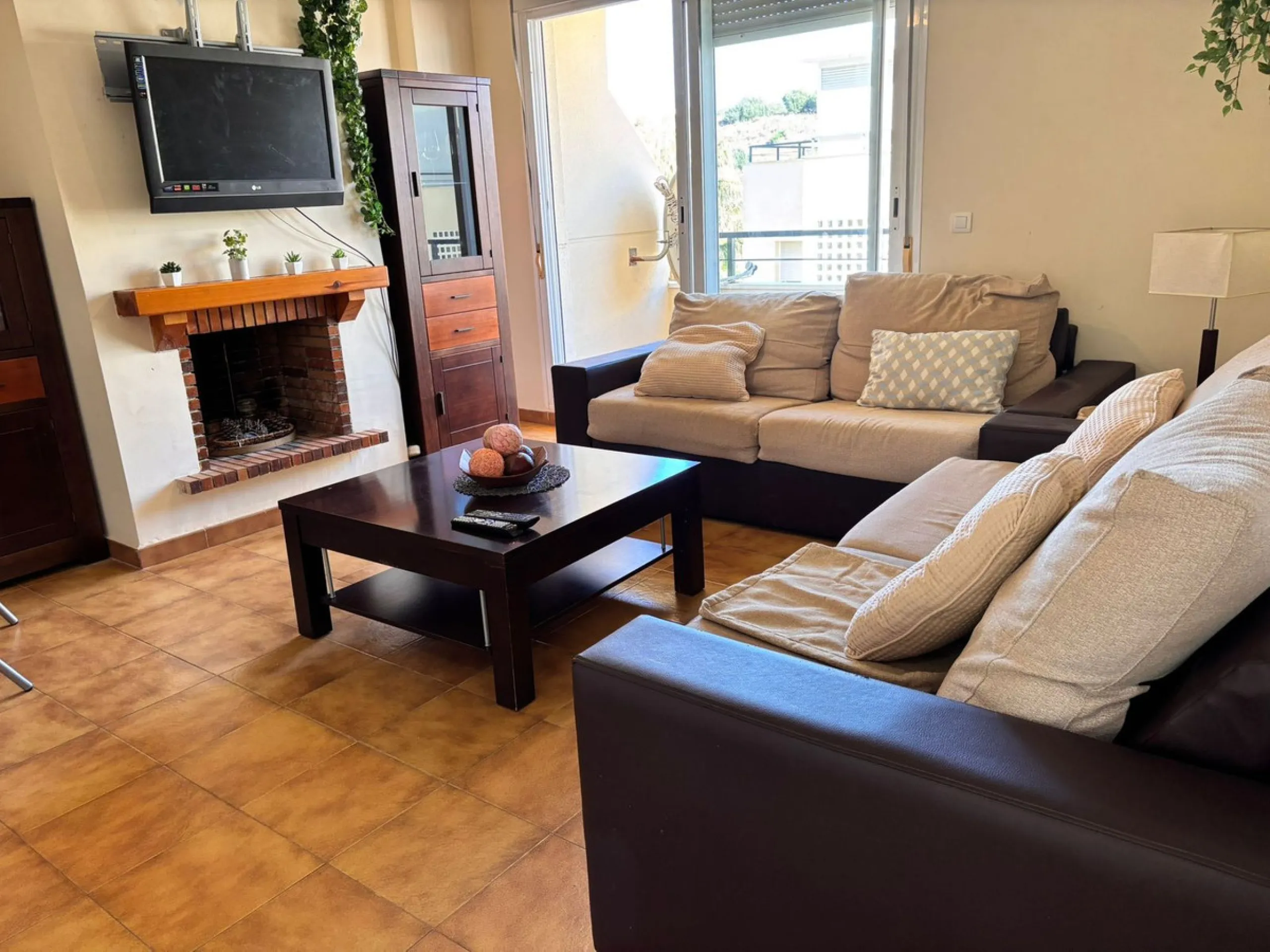Bright Apartment with Terrace, Heated Pool and Garage in a Private Residential Complex