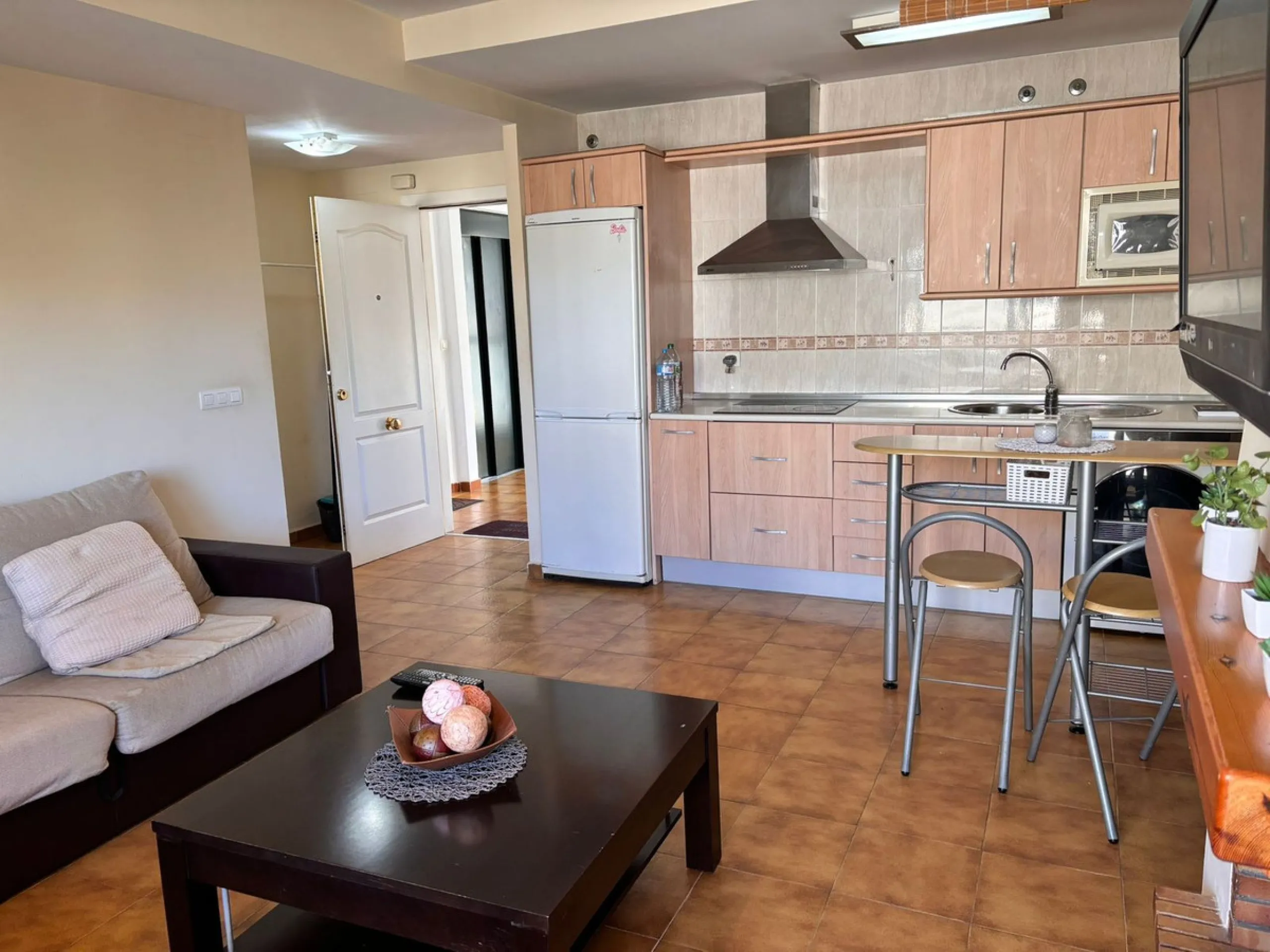 Bright Apartment with Terrace, Heated Pool and Garage in a Private Residential Complex