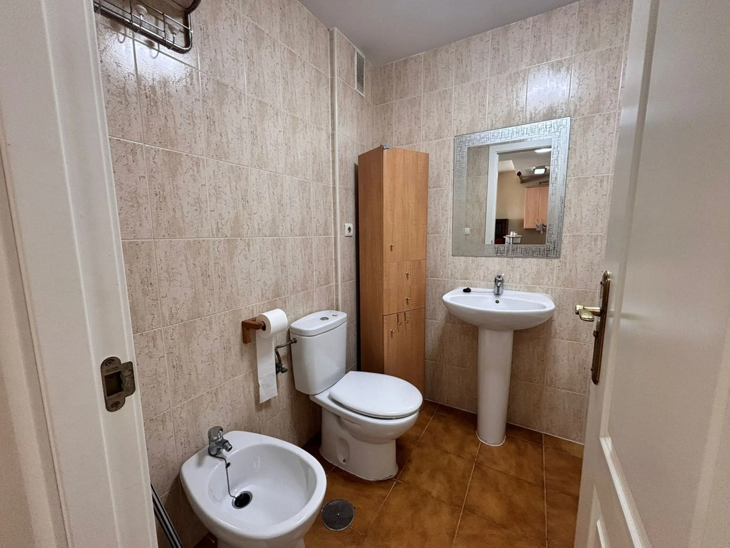 Bright Apartment with Terrace, Heated Pool and Garage in a Private Residential Complex