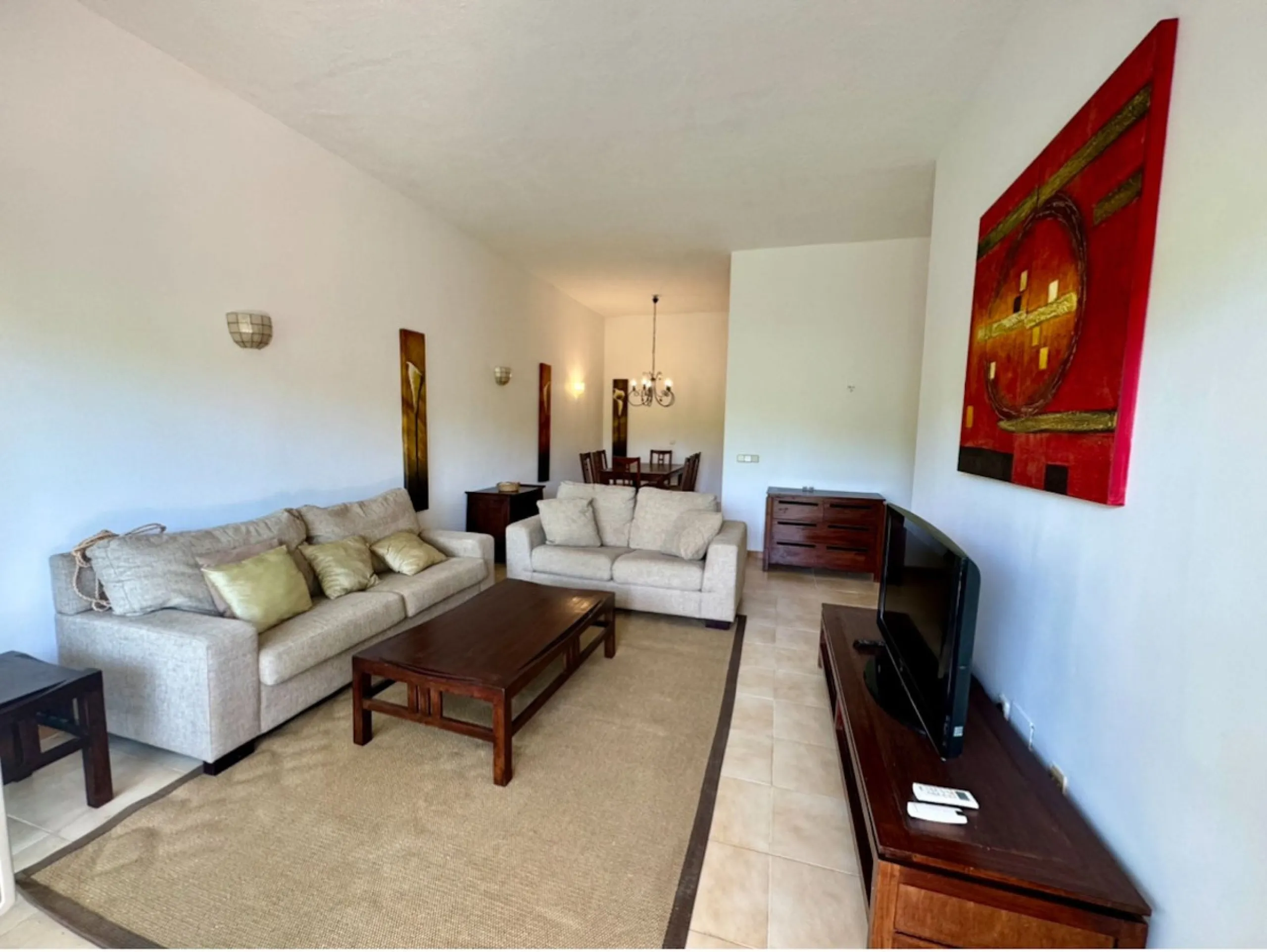 Lovely apartment with private garden, in Atalaya close to Diana Park.