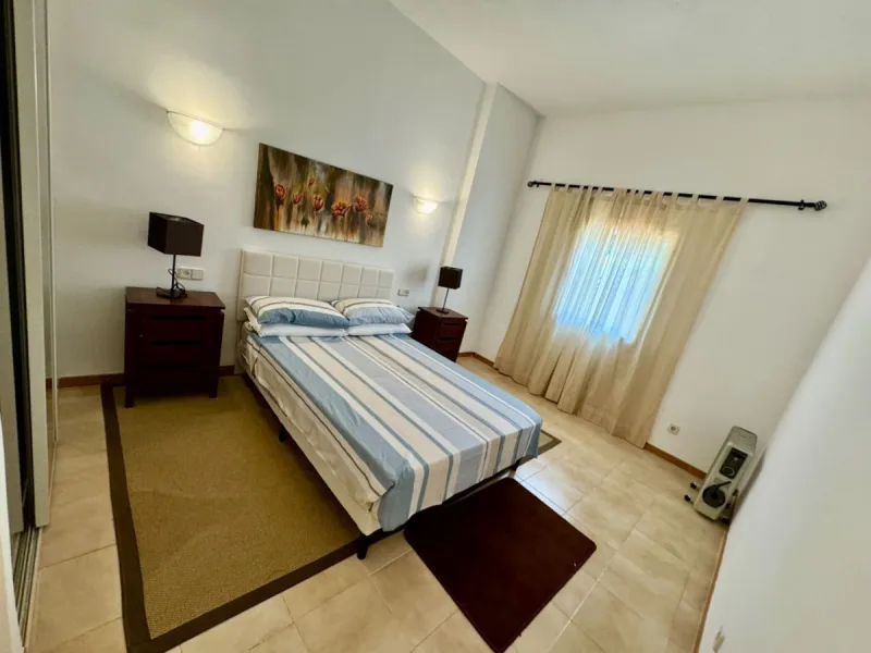 Lovely apartment with private garden, in Atalaya close to Diana Park.
