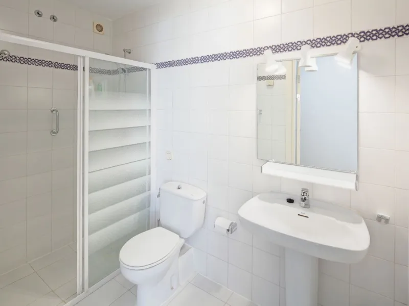 Lovely apartment with private garden, in Atalaya close to Diana Park.