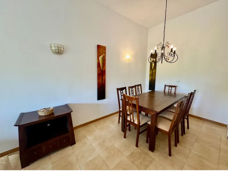 Lovely apartment with private garden, in Atalaya close to Diana Park.
