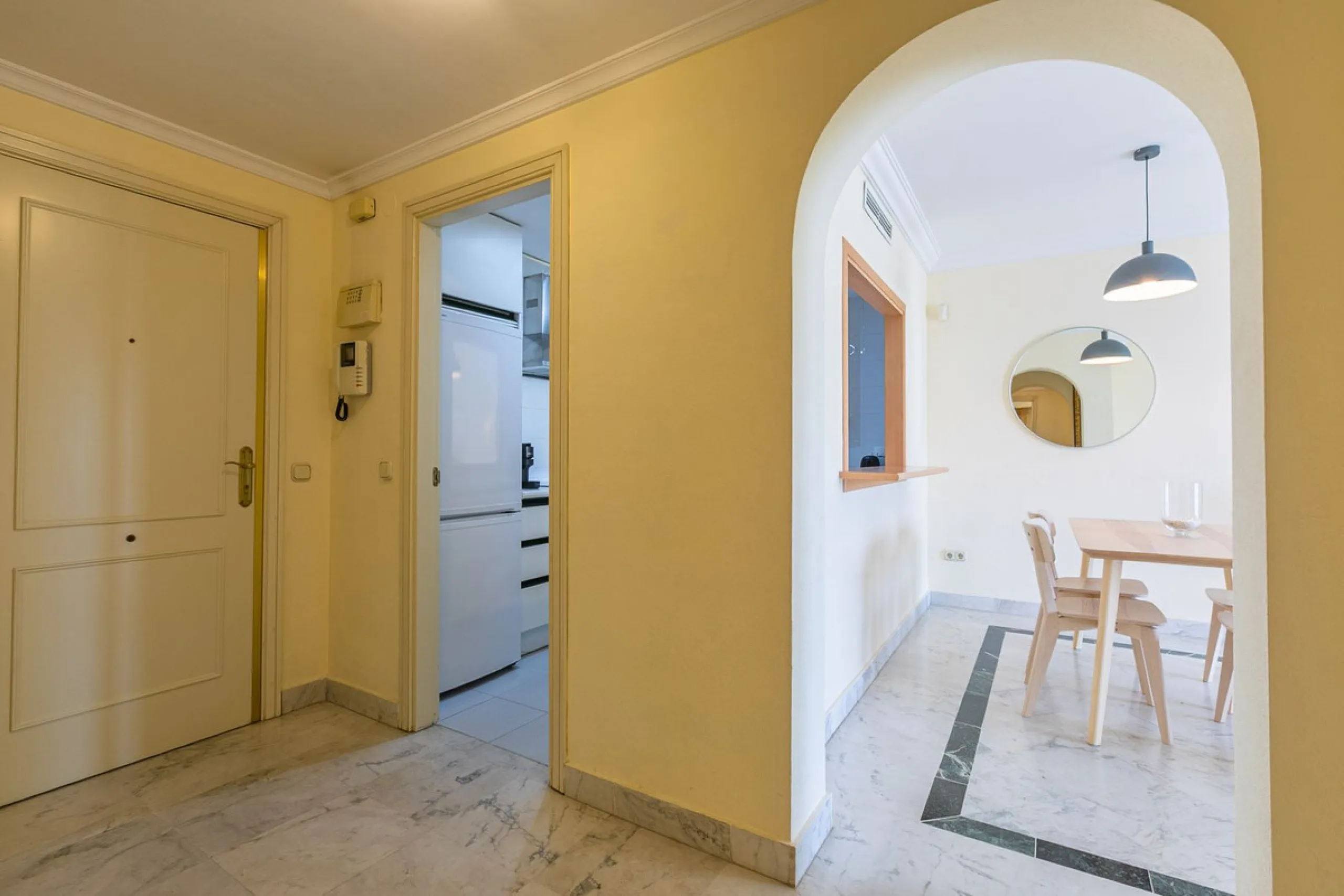 Turnkey Investment in Puerto Banús – 2-Bed Apartment with Tourist License