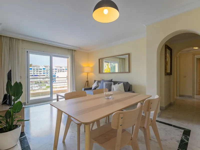 Turnkey Investment in Puerto Banús – 2-Bed Apartment with Tourist License
