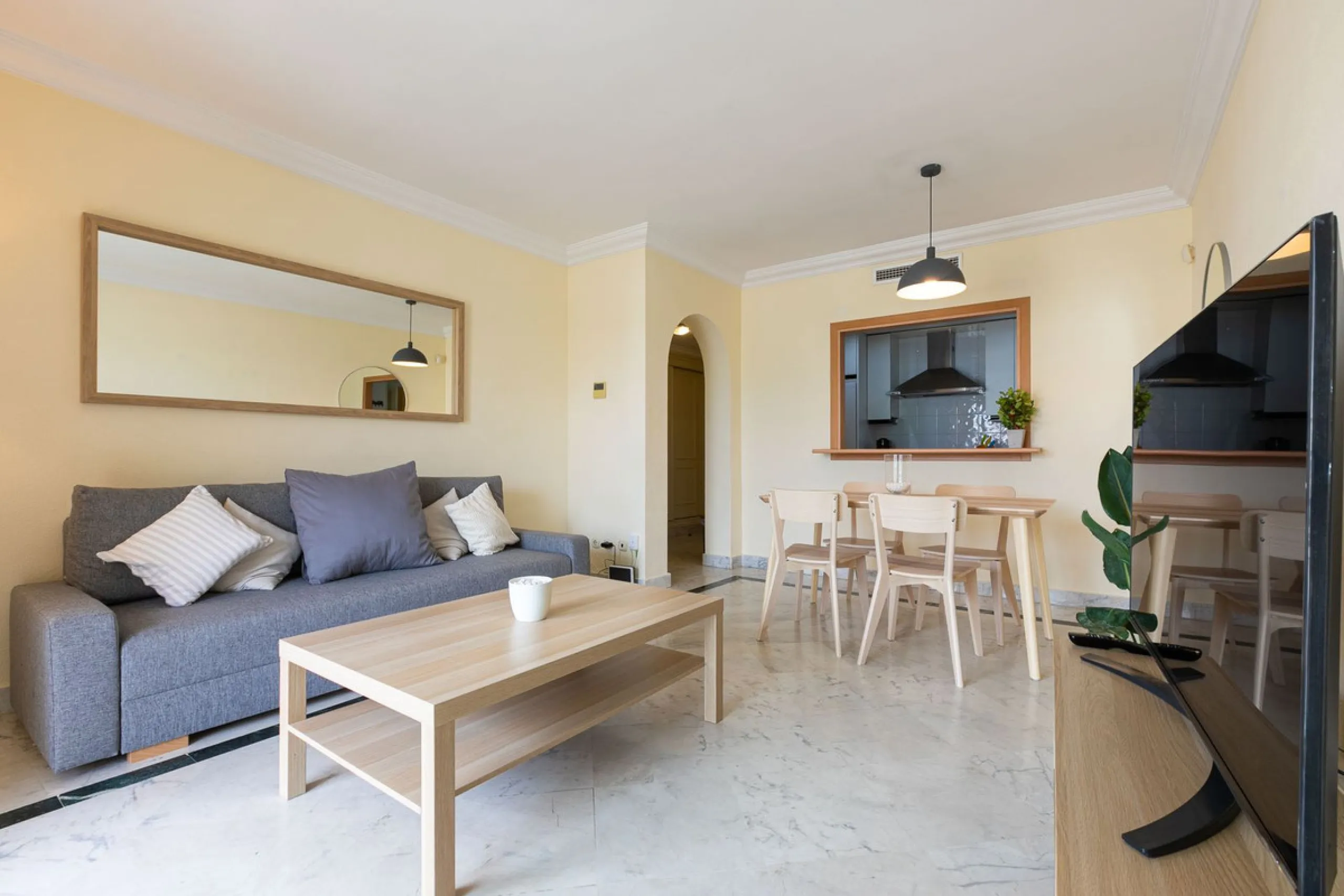 Turnkey Investment in Puerto Banús – 2-Bed Apartment with Tourist License