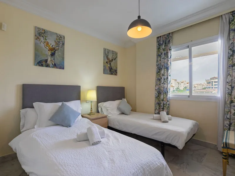 Turnkey Investment in Puerto Banús – 2-Bed Apartment with Tourist License