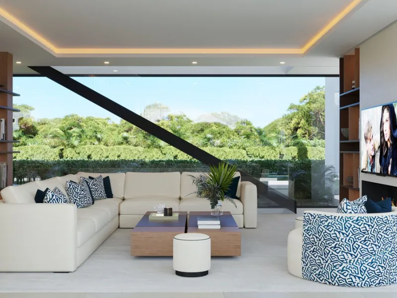 English Version — Luxury Villa in Cabopino
