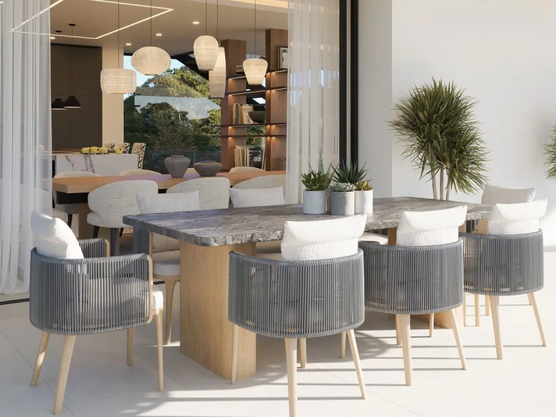 English Version — Luxury Villa in Cabopino