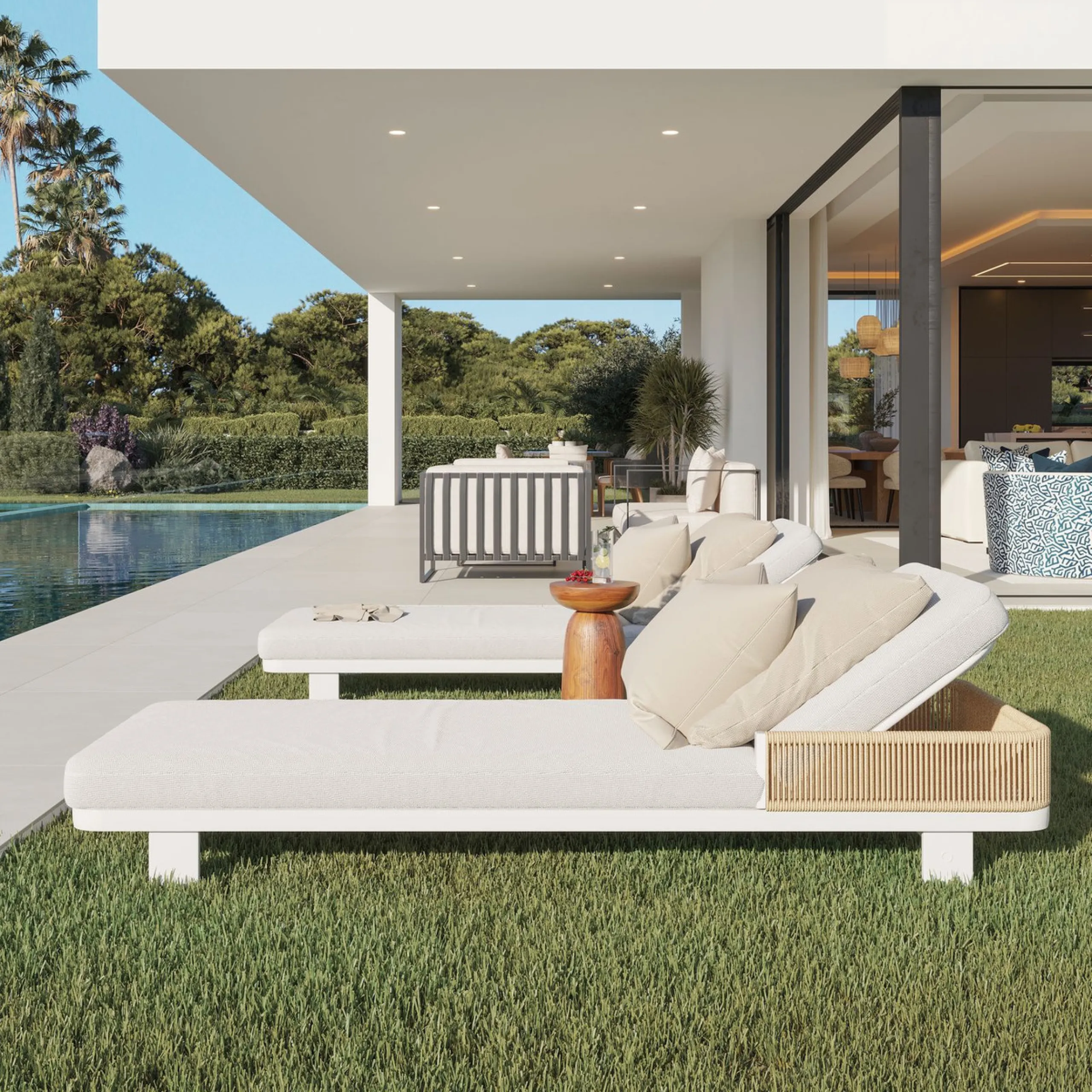 English Version — Luxury Villa in Cabopino