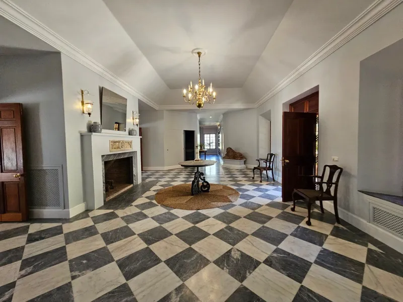 House - Detached Villa в продаже в Ronda, Málaga. В доме 6 спален и 6 ванных комнат. Площадь дома 2250 м². Площадь участка 240000 м²