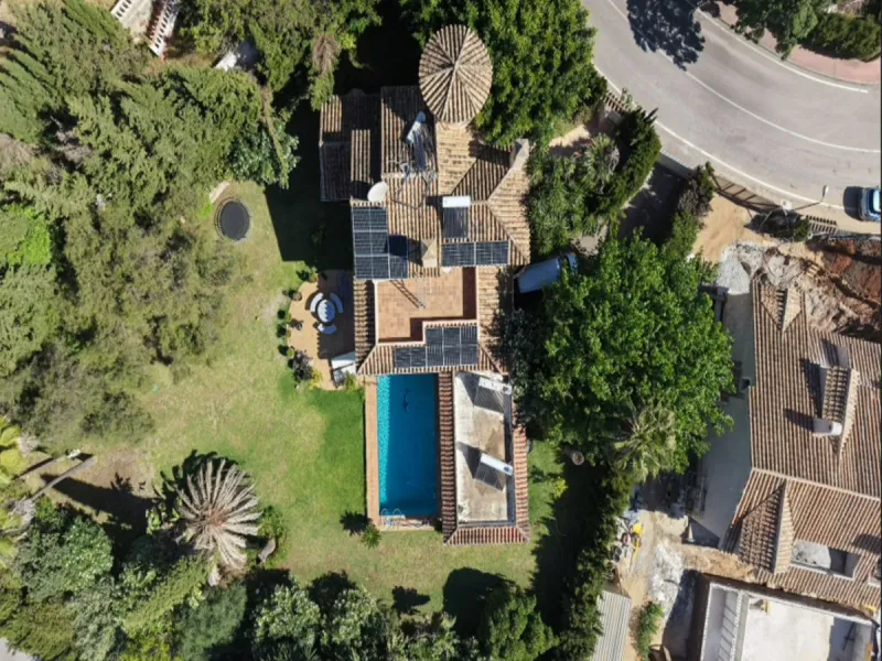 Investitionsmöglichkeit: Villa mit unbegrenztem Potenzial in Elviria