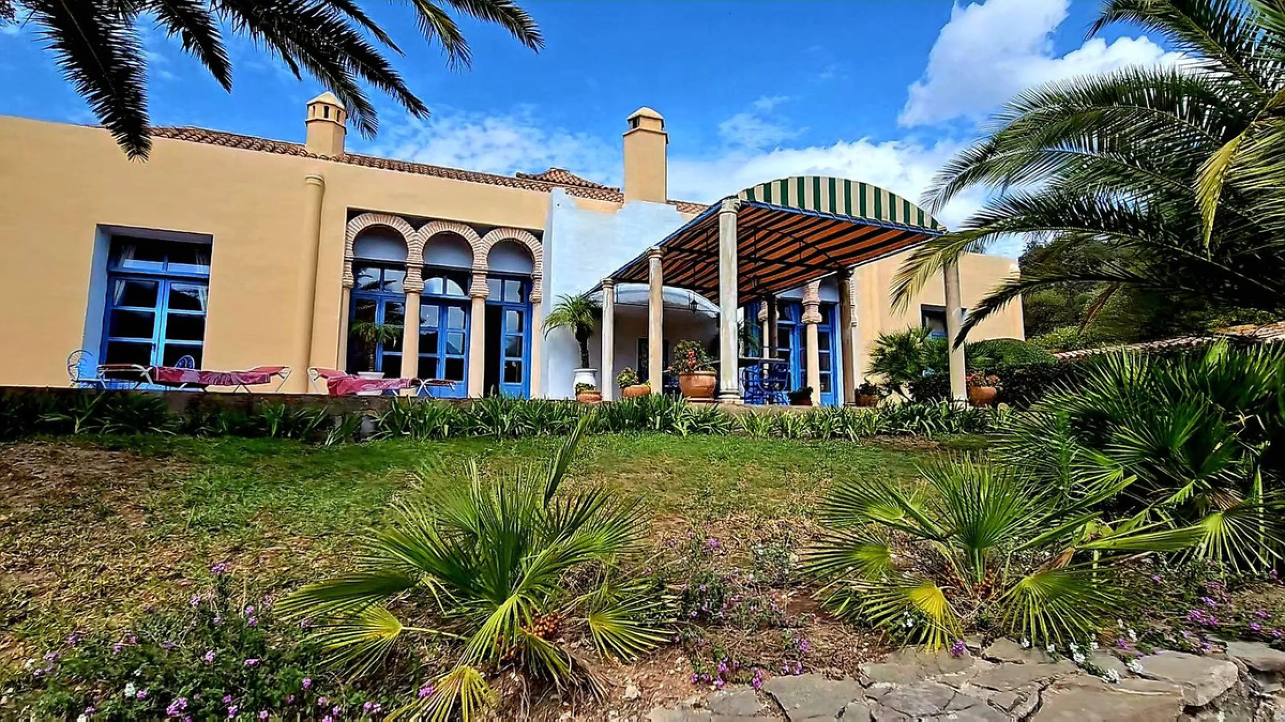 Amidst the captivating landscapes of Andalusia, Southern Spain, this charming country villa draws inspiration from traditional Andalusian architecture. Situated near the picturesque village of Gaucin, this exceptional property offers a unique blend of tra