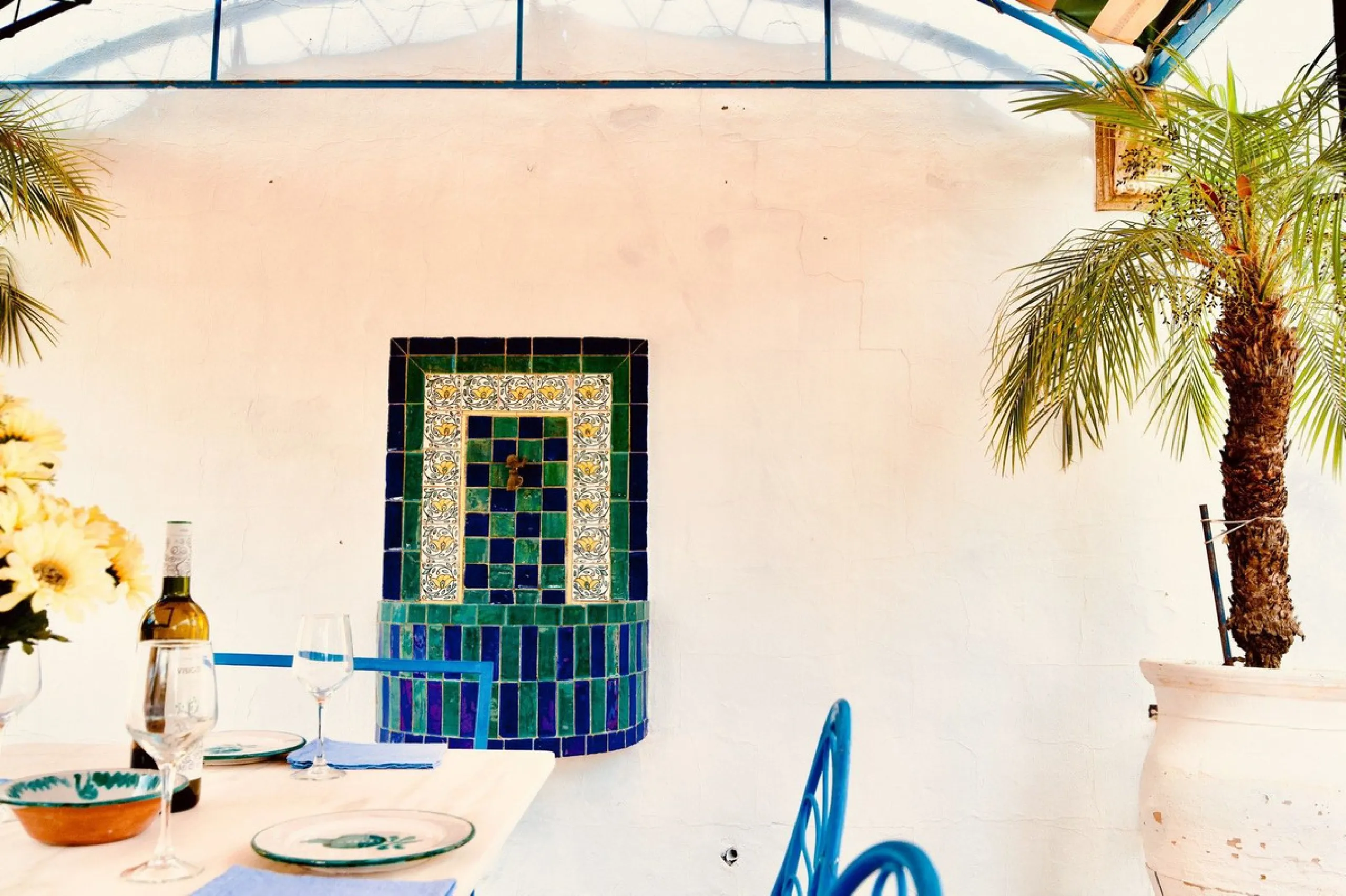 Amidst the captivating landscapes of Andalusia, Southern Spain, this charming country villa draws inspiration from traditional Andalusian architecture. Situated near the picturesque village of Gaucin, this exceptional property offers a unique blend of tra