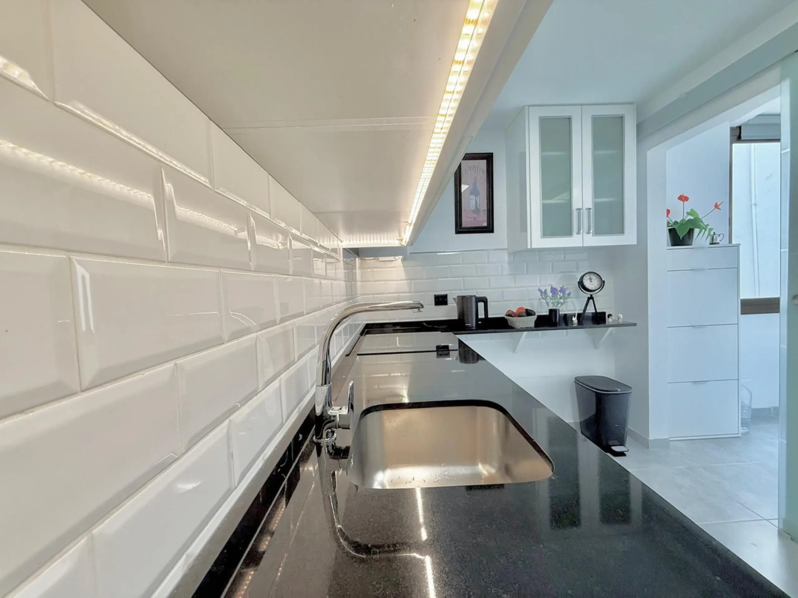 ???? Apartment in Las Rampas, Fuengirola – City Center with Pool & Private Parking