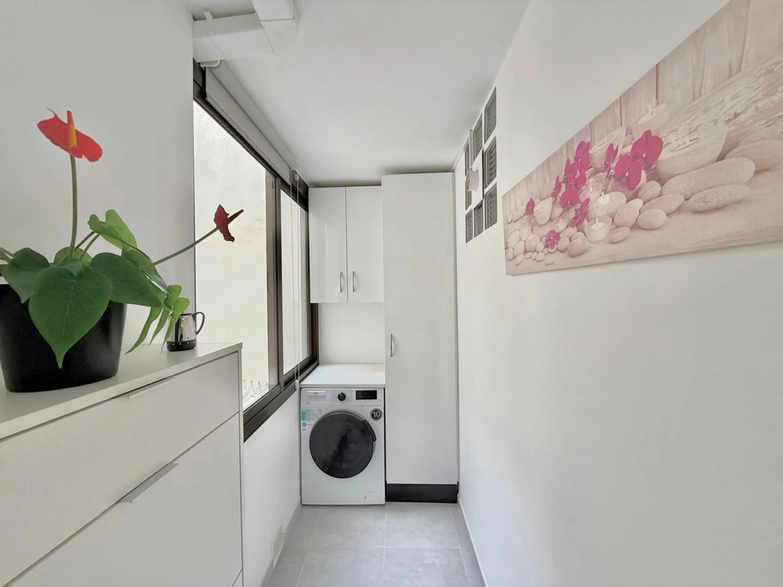 ???? Apartment in Las Rampas, Fuengirola – City Center with Pool & Private Parking