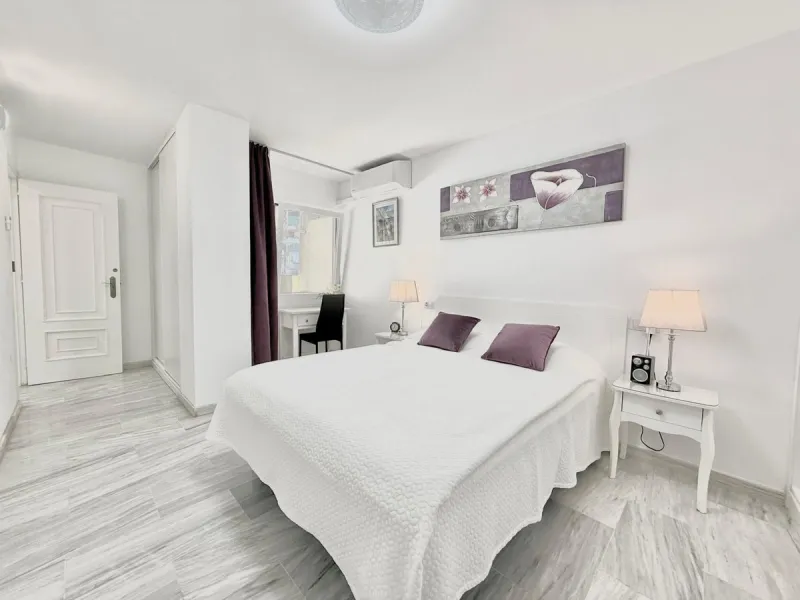 ???? Apartment in Las Rampas, Fuengirola – City Center with Pool & Private Parking