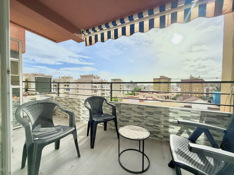 Apartment - Penthouse в продаже в Fuengirola, Málaga. В доме 3 спален и 2 ванных комнат. Площадь дома 80 м²