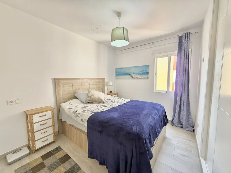 Apartment - Penthouse в продаже в Fuengirola, Málaga. В доме 3 спален и 2 ванных комнат. Площадь дома 80 м²